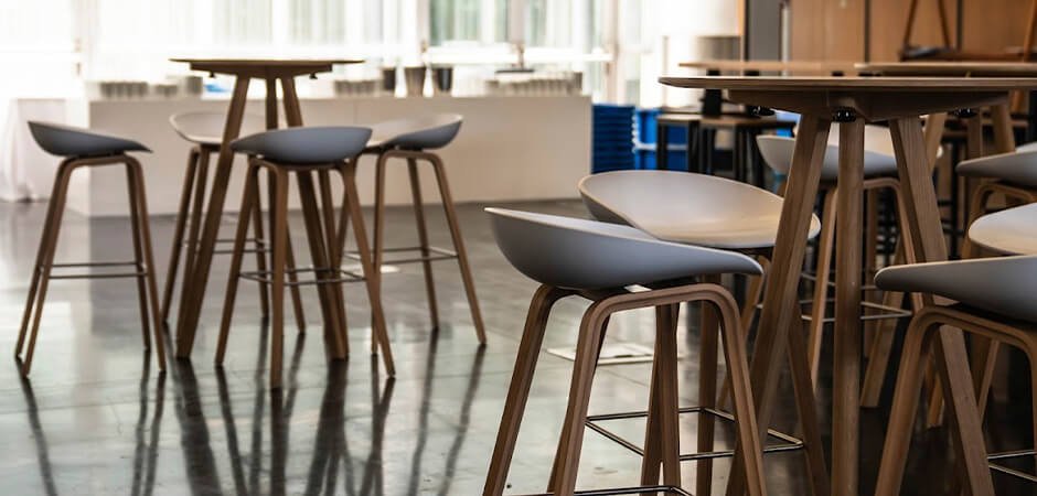 Stool AAS 32 Stool AAS 32